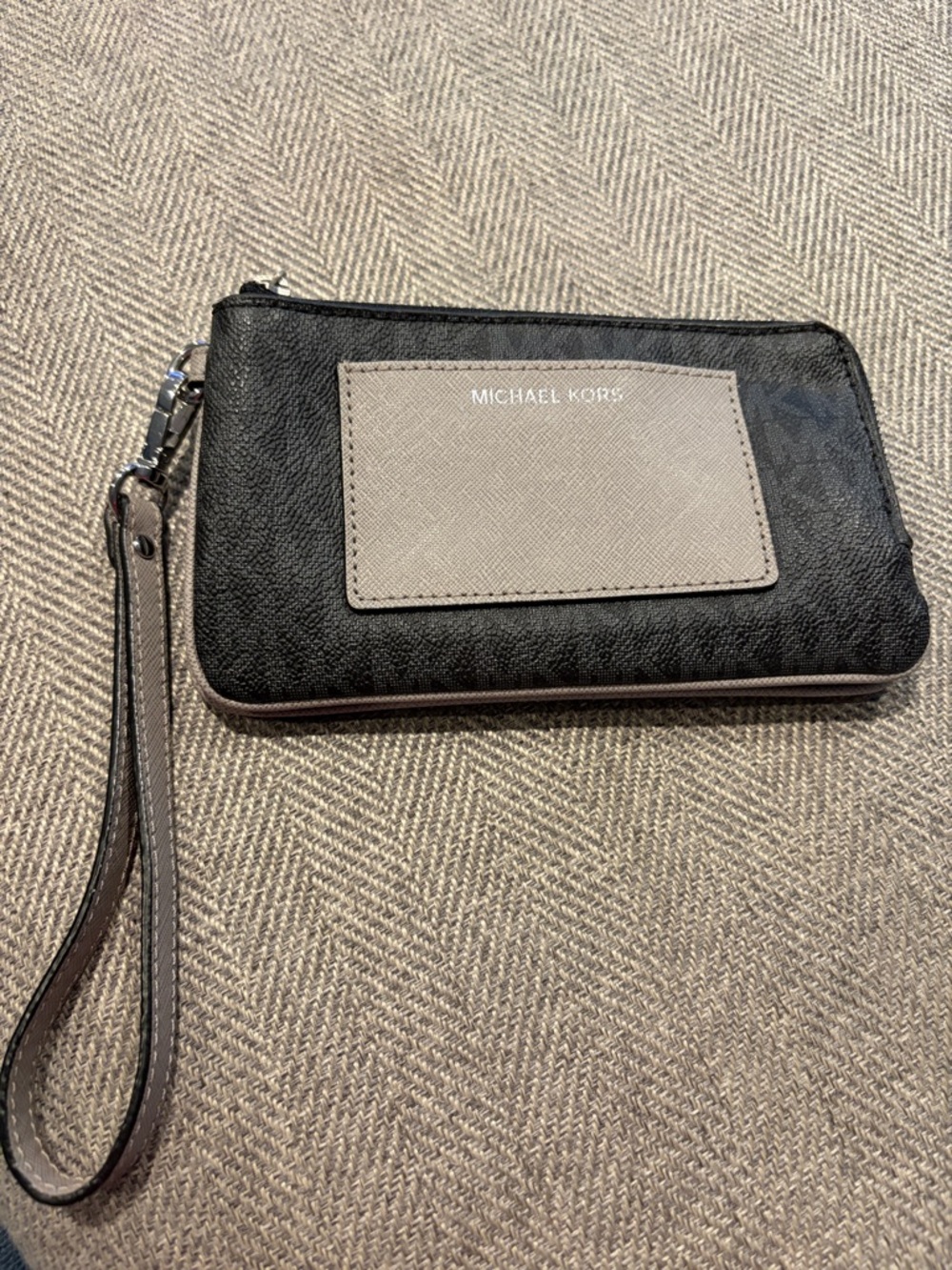 Michael Kors Black and Taupe Wristlet Card Wallet